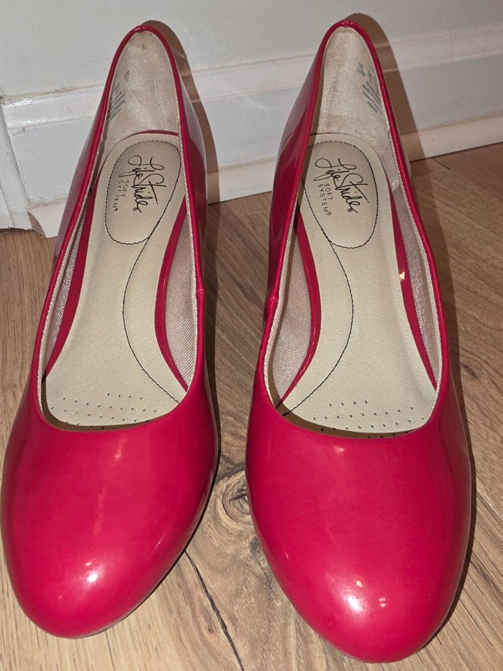 LifeStride Parigi Red Patent Pumps Size 10M Comfort Heels